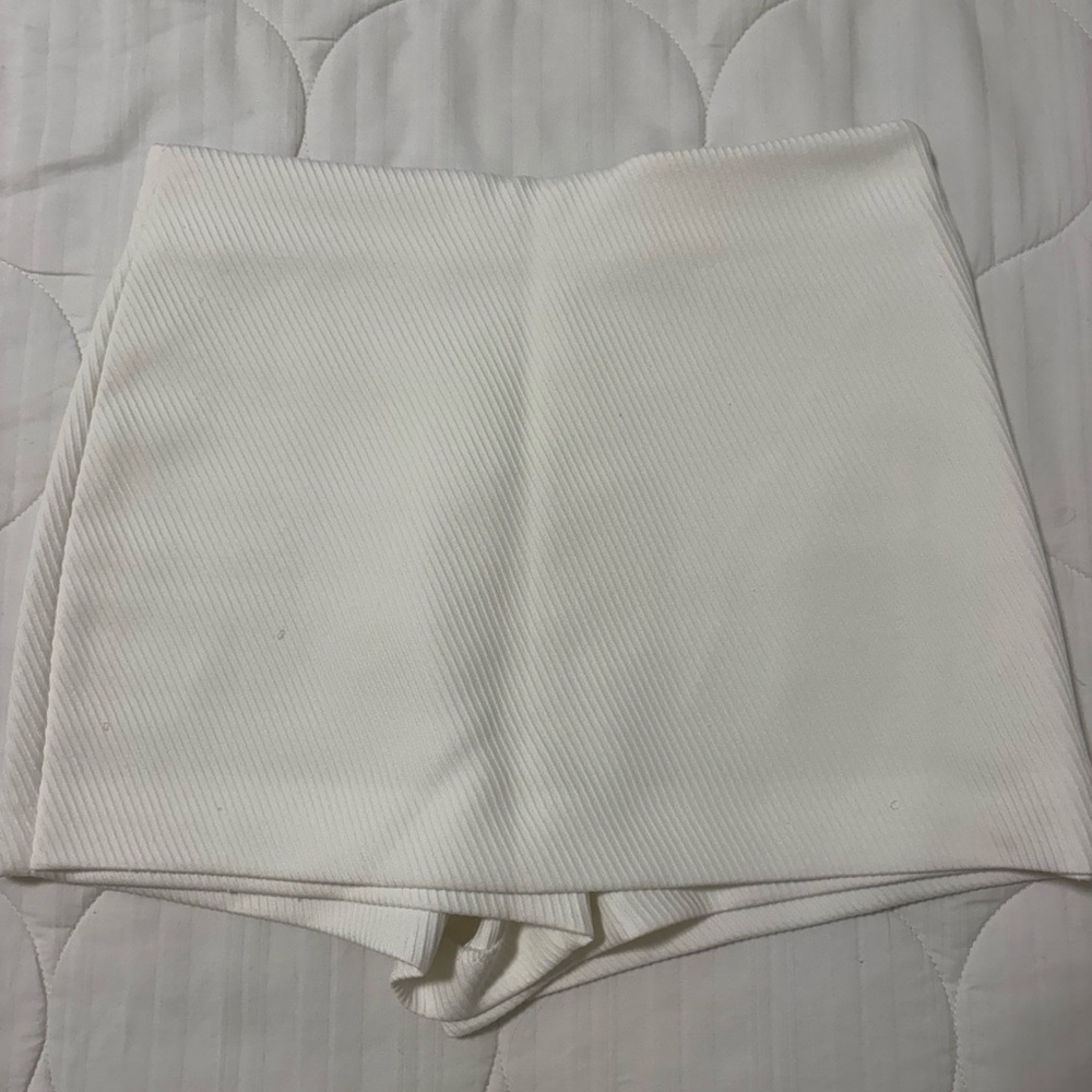 Zara White Ribbed Skort
